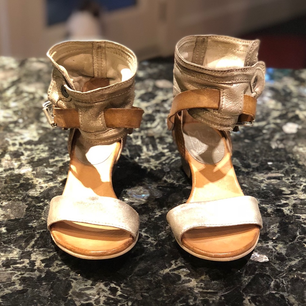 Metallic and brown leather Miz Mooz Sandals